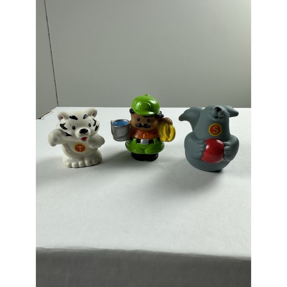 Fisher Price Little People. Lot Of 3
